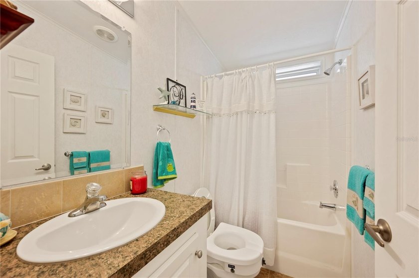 THIS HOME QUALIFIES FOR 100% FINANCING (No PMI and No Income - photo 22