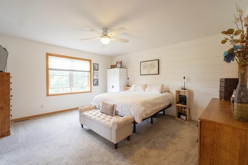 Rare opportunity to own a one-of-a-kind property with frontage - photo 22