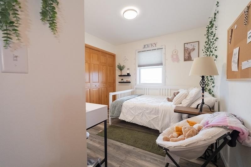 Rare opportunity to own a one-of-a-kind property with frontage - photo 28