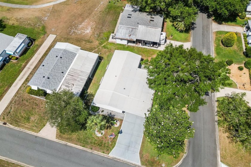 2/2 Manufactured home on a corner lot in the Village of Silver - photo 32
