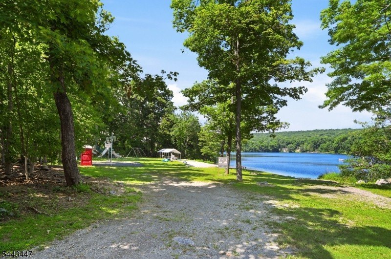 Welcome to this custom built center hall colonial located in the - photo 41