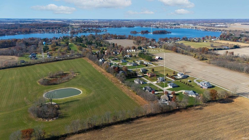 Peaceful Perfection. This home, on almost an acre of land, with - photo 4