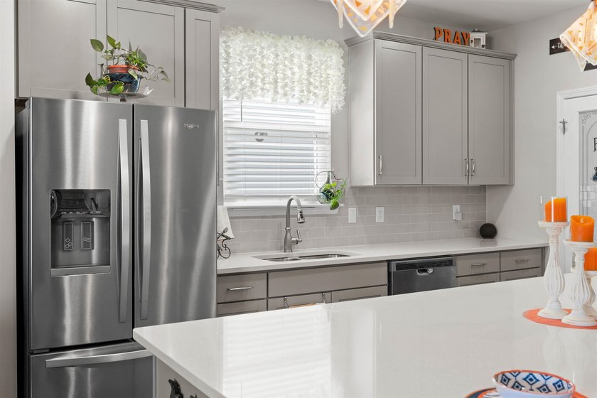 Built in 2021, this beautifully maintained 5-bedroom, 3.5-bath - photo 10
