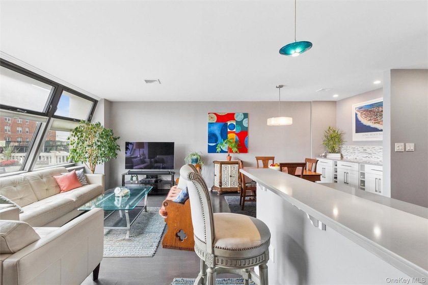 Welcome to this beautifully renovated, move in ready 2-bedroom - photo 5