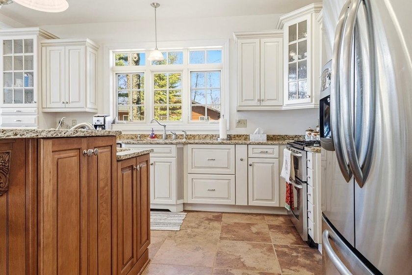 Stunning lake home on Turtle Flambeau Flowage w/ 13,000+ acres - photo 7