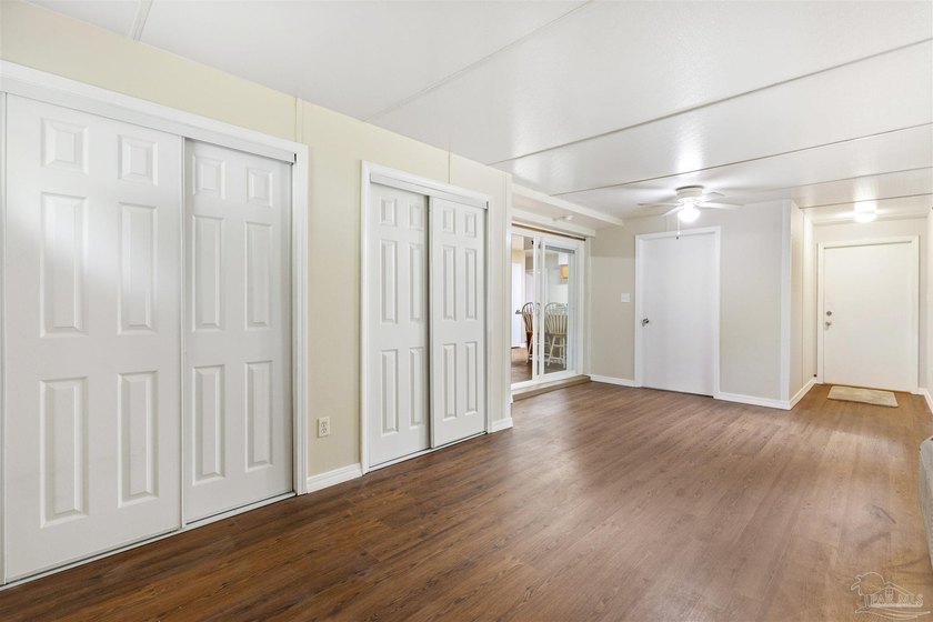 Welcome to 5906 Walton Street, a beautifully maintained - photo 18