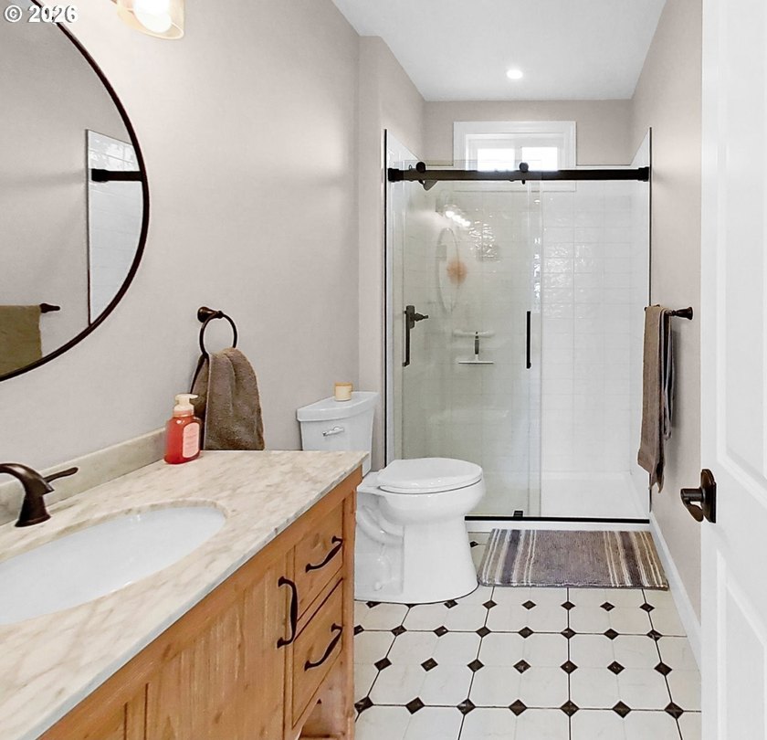 Contemporary coastal luxury awaits in this exceptional - photo 20