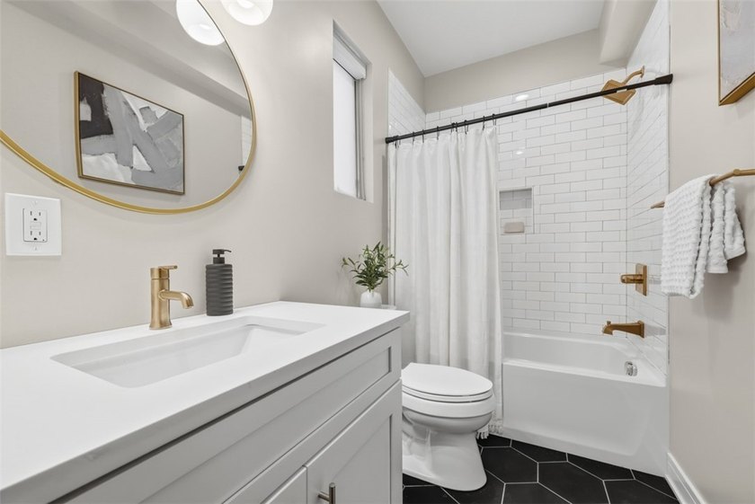 Welcome to 724 52nd Street, a striking free-standing modern - photo 36