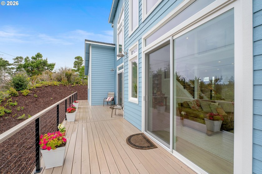 Contemporary coastal luxury awaits in this exceptional - photo 39