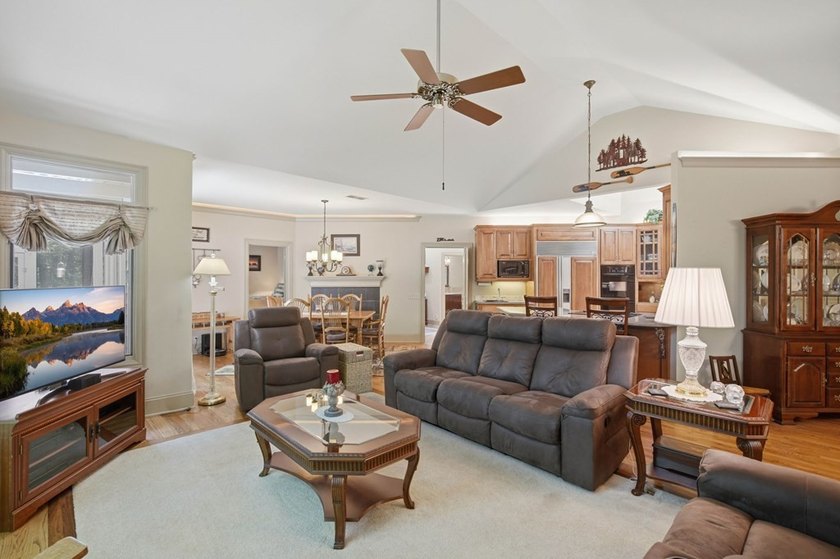 Just three minutes from Big Canoe's North Gate and located in - photo 15