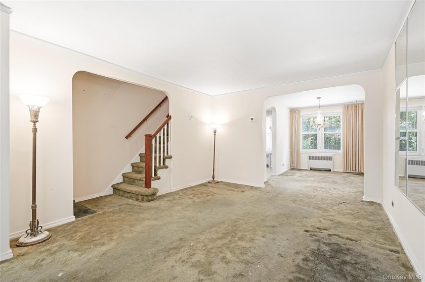 Welcome Home! Come to this beautiful tree-lined neighborhood - photo 8