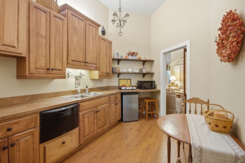 Just three minutes from Big Canoe's North Gate and located in - photo 39