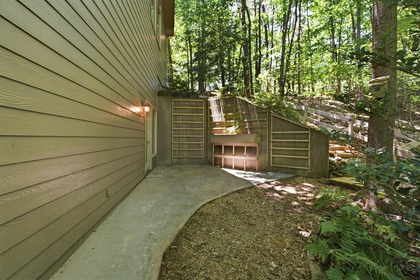 Just three minutes from Big Canoe's North Gate and located in - photo 42
