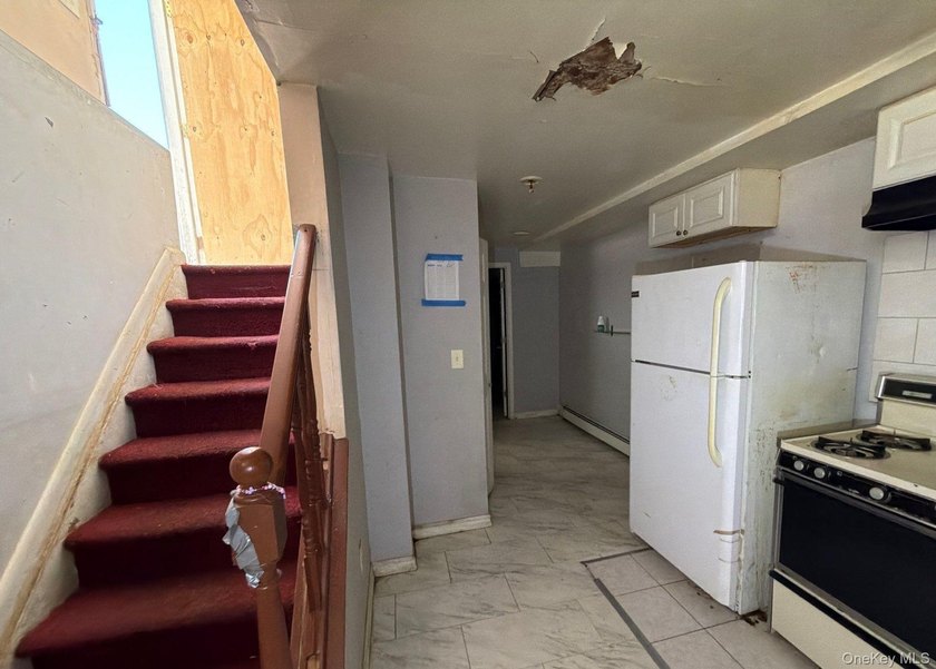 Colonial style home with full basement and detached garage. This - photo 5