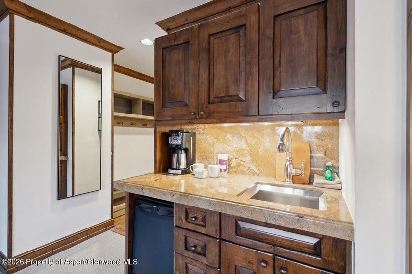 Great opportunity to own a fractional interest with fixed prime - photo 22