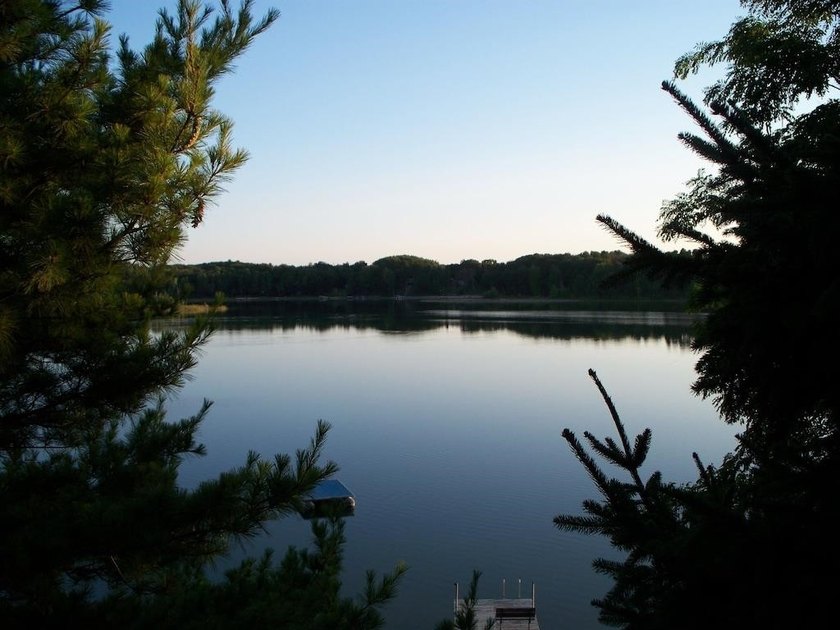 Little Hills Lake year-round vacation home offers a well-managed - photo 20