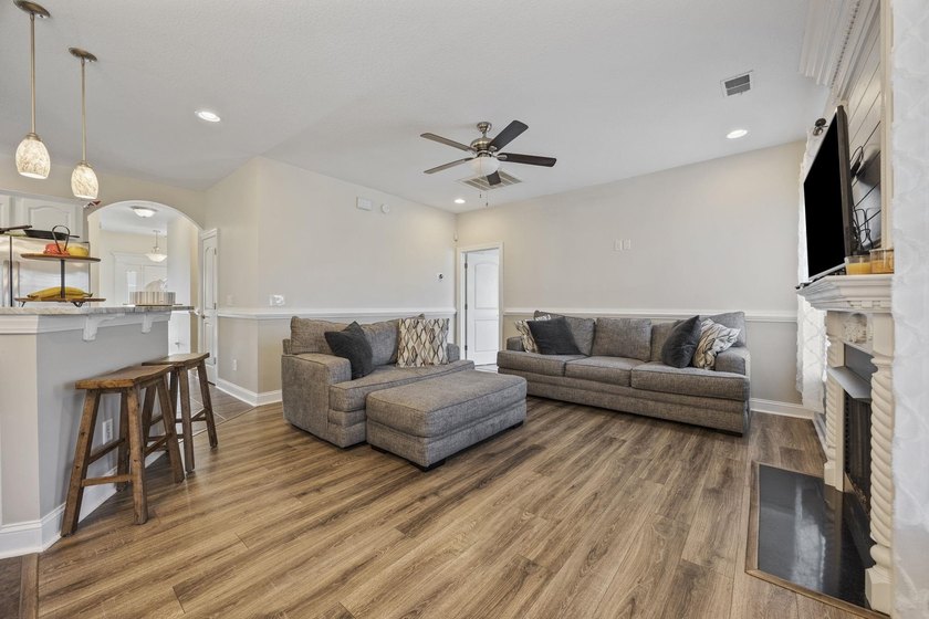 Welcome to 418 Cabo Loop, where everyday living feels like a - photo 6