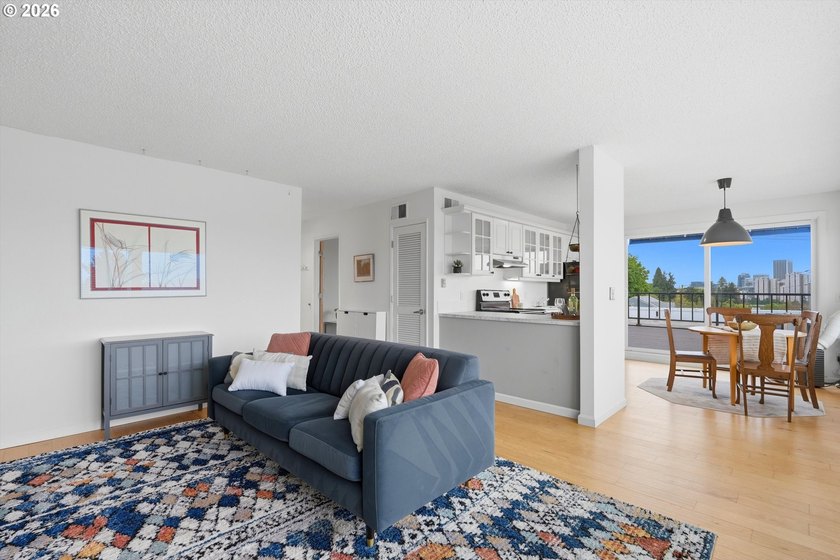 Enjoy elevated Portland living from this light-filled Abitare - photo 12