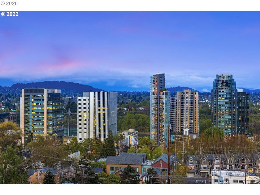 Enjoy elevated Portland living from this light-filled Abitare - photo 27