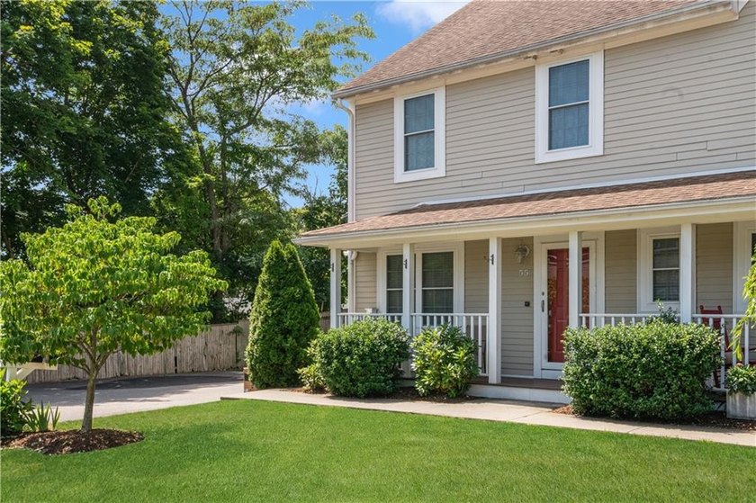 Welcome to 55 Vine Street, a beautifully maintained - photo 2