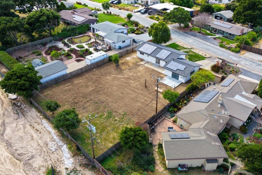 Owners willing to offer up to $10,000 for closing cost - photo 28