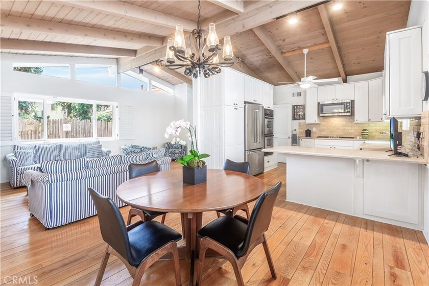 This classic Manhattan Beach charmer is the quintessential beach - photo 5
