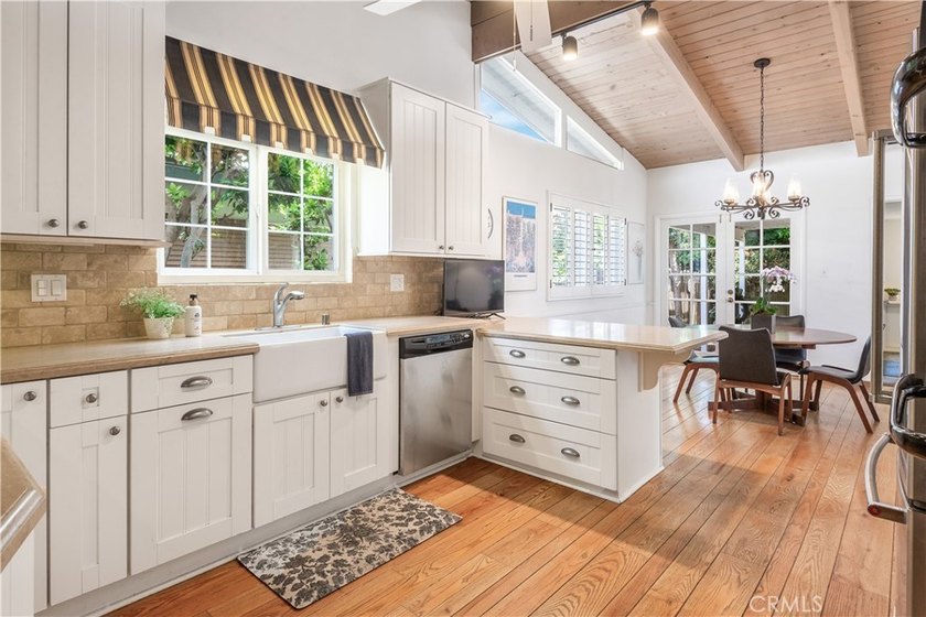This classic Manhattan Beach charmer is the quintessential beach - photo 7