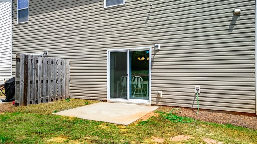 **$5,000 PRICE IMPROVEMENT** Welcome to 132 Adger Road in a - photo 28
