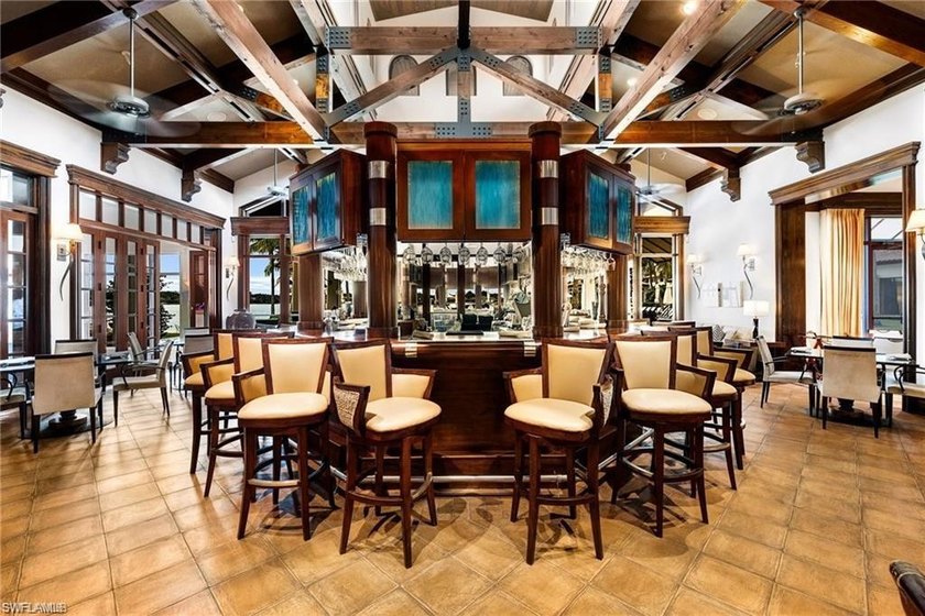 A refined take on lakefront living, this beautifully updated - photo 15
