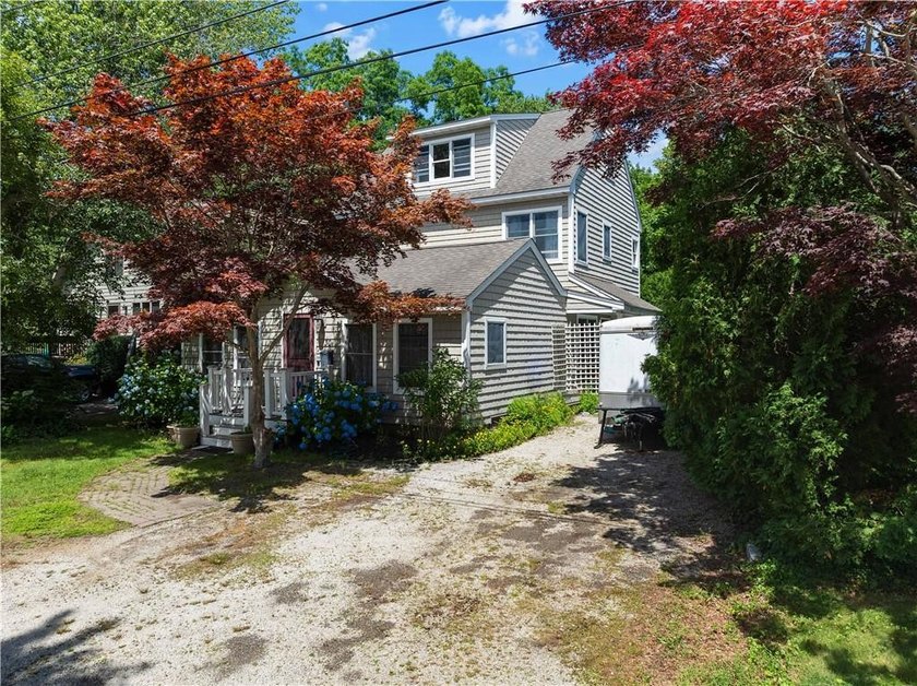 Located in Bristol's desirable Bayside Shore neighborhood, 30 - photo 3