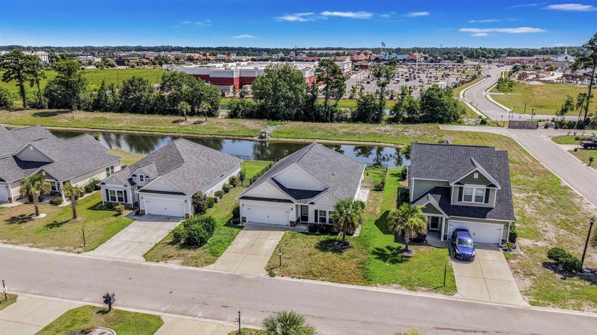 Welcome to this immaculate, move-in-ready four-bedroom, two full - photo 3