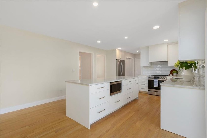 Located in the desirable Island Drive neighborhood, this - photo 6