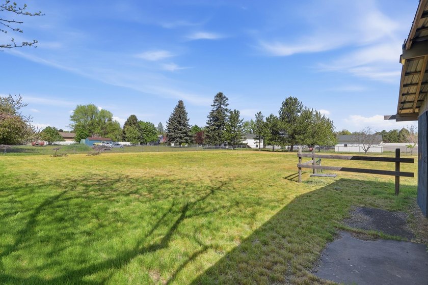 Close-In Hobby Farm &amp; Horse Property on Over an Acre in CV - photo 3