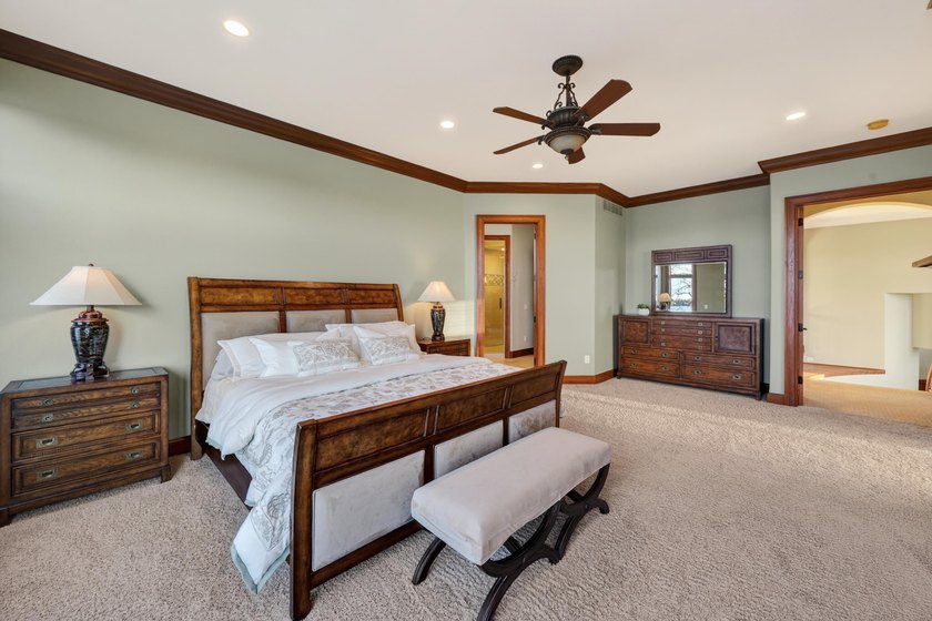 Custom-built with exceptional craftsmanship and finishes - photo 33