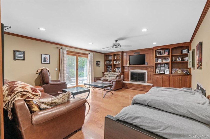 Nestled within the highly sought-after Harbor Green community of - photo 5