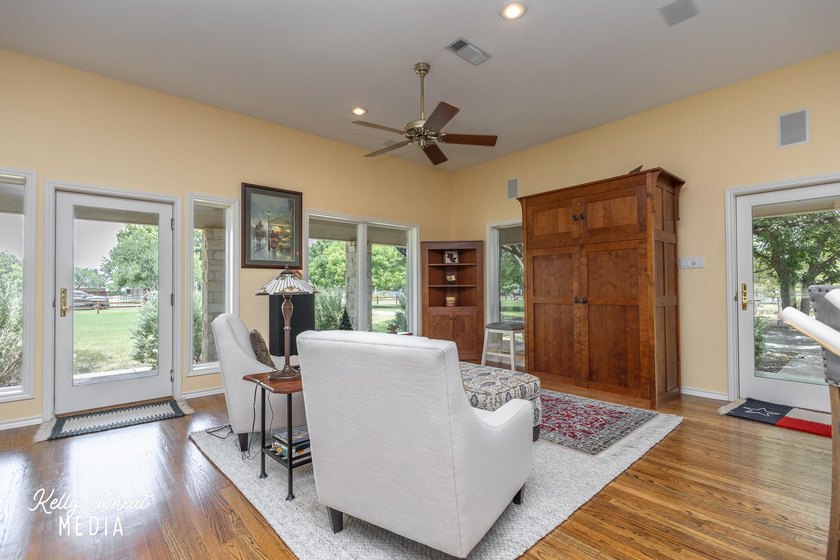 Welcome home to this stunning Harvest Construction custom home - photo 23
