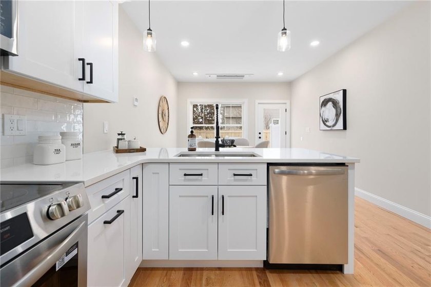 Greenwood Proper is proud to offer this new construction - photo 10