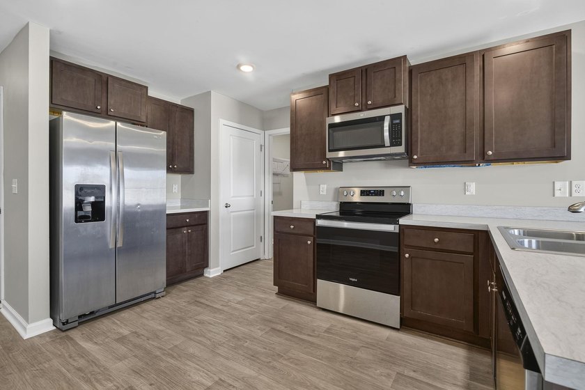 Experience the perfect blend of modern comfort and coastal - photo 4
