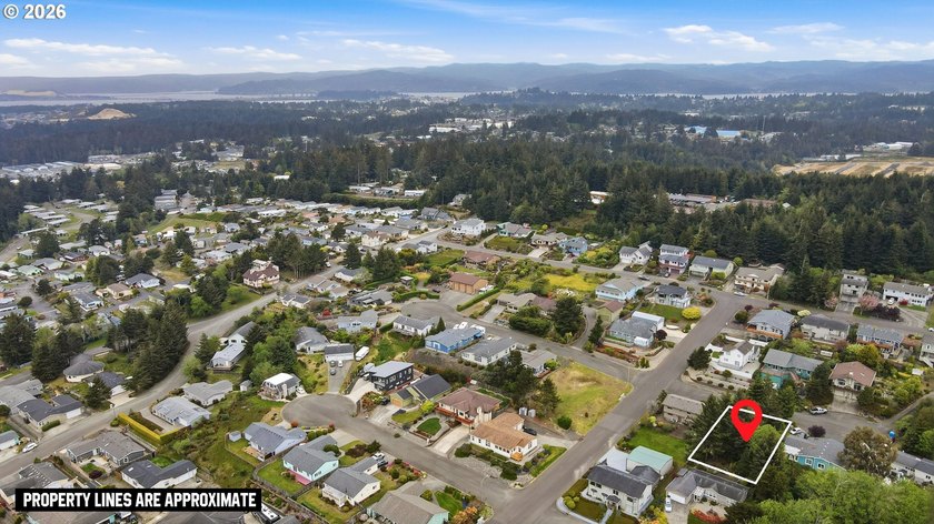 Build your dream home on this level lot! Ideally situated on a - photo 6