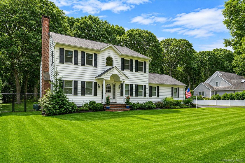 Classic Americana meets the North Fork lifestyle on Southold's - photo 2