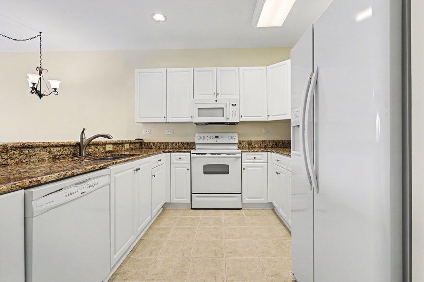 LOW PRICED condo available in World Tour Golf Links! Welcome to - photo 10