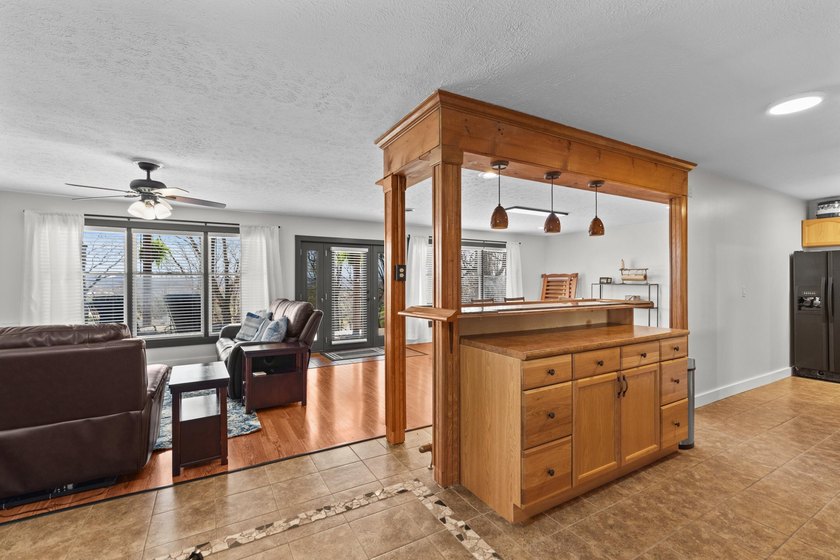 Beautifully Updated Home in a Highly Sought-After Neighborhood - photo 30
