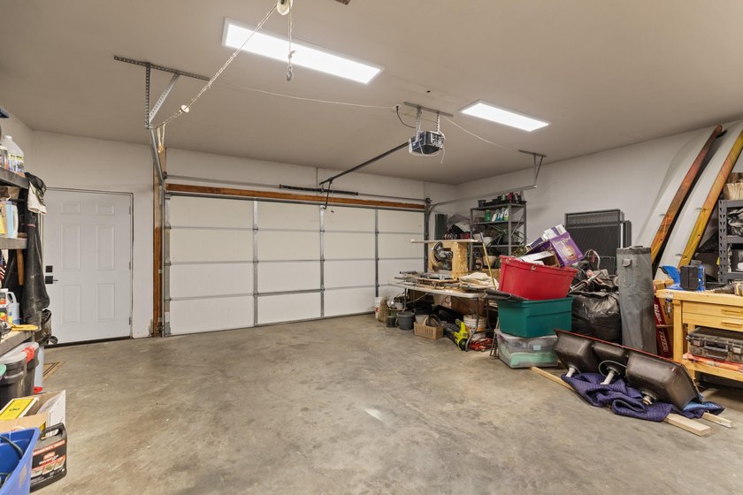 Beautifully Updated Home in a Highly Sought-After Neighborhood - photo 42