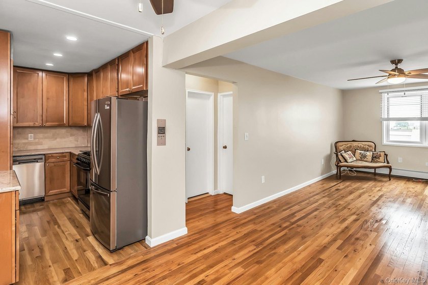 1 Bedroom Co-op, Ocean Front living in the desirable Lafayette - photo 6