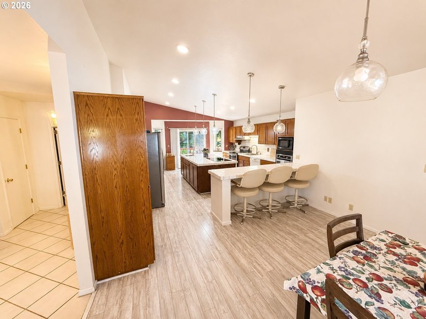 Mountain Views, Privacy &amp; Room for Everything! Nestled on 0.9 - photo 13