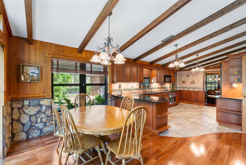 Welcome Home Welcome home to this rustic estate retreat set on 5 - photo 14