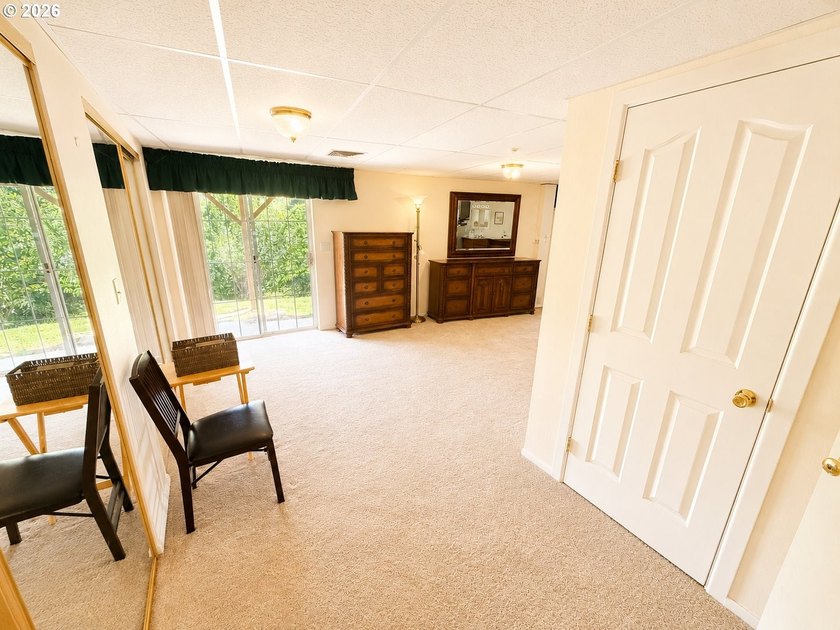 Mountain Views, Privacy &amp; Room for Everything! Nestled on 0.9 - photo 19