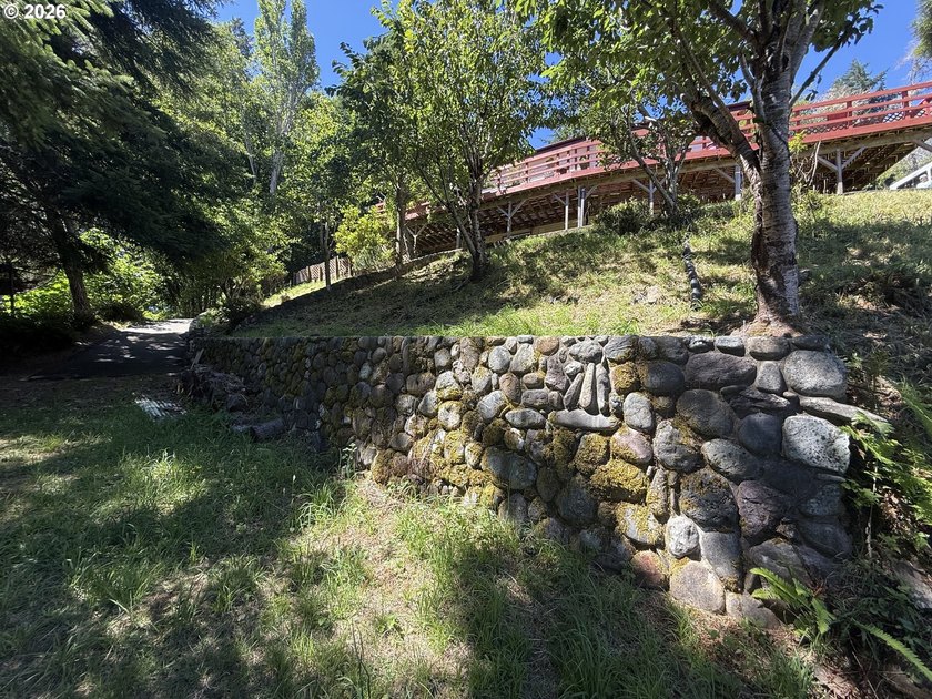 Mountain Views, Privacy &amp; Room for Everything! Nestled on 0.9 - photo 39