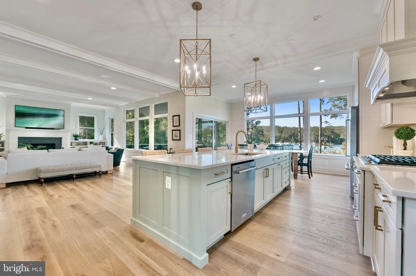 An exceptional opportunity to build your dream luxury waterfront - photo 15