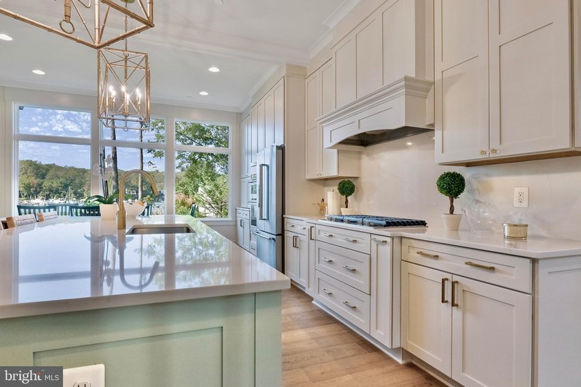 An exceptional opportunity to build your dream luxury waterfront - photo 17
